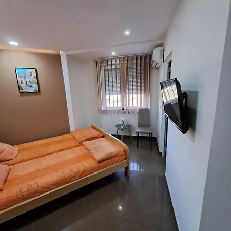 Lena Lux Apartment Jagodina Exterior photo
