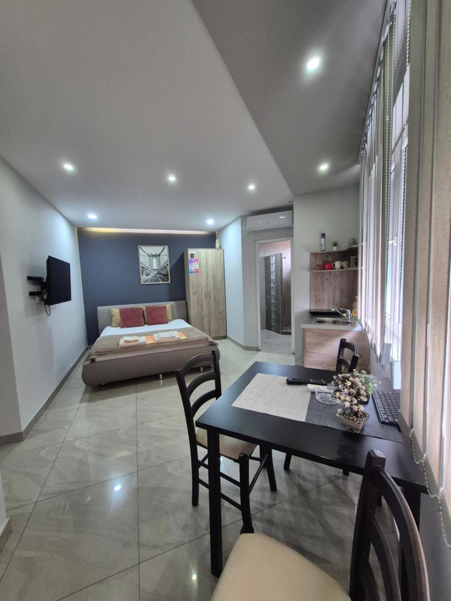 Lena Lux Apartment